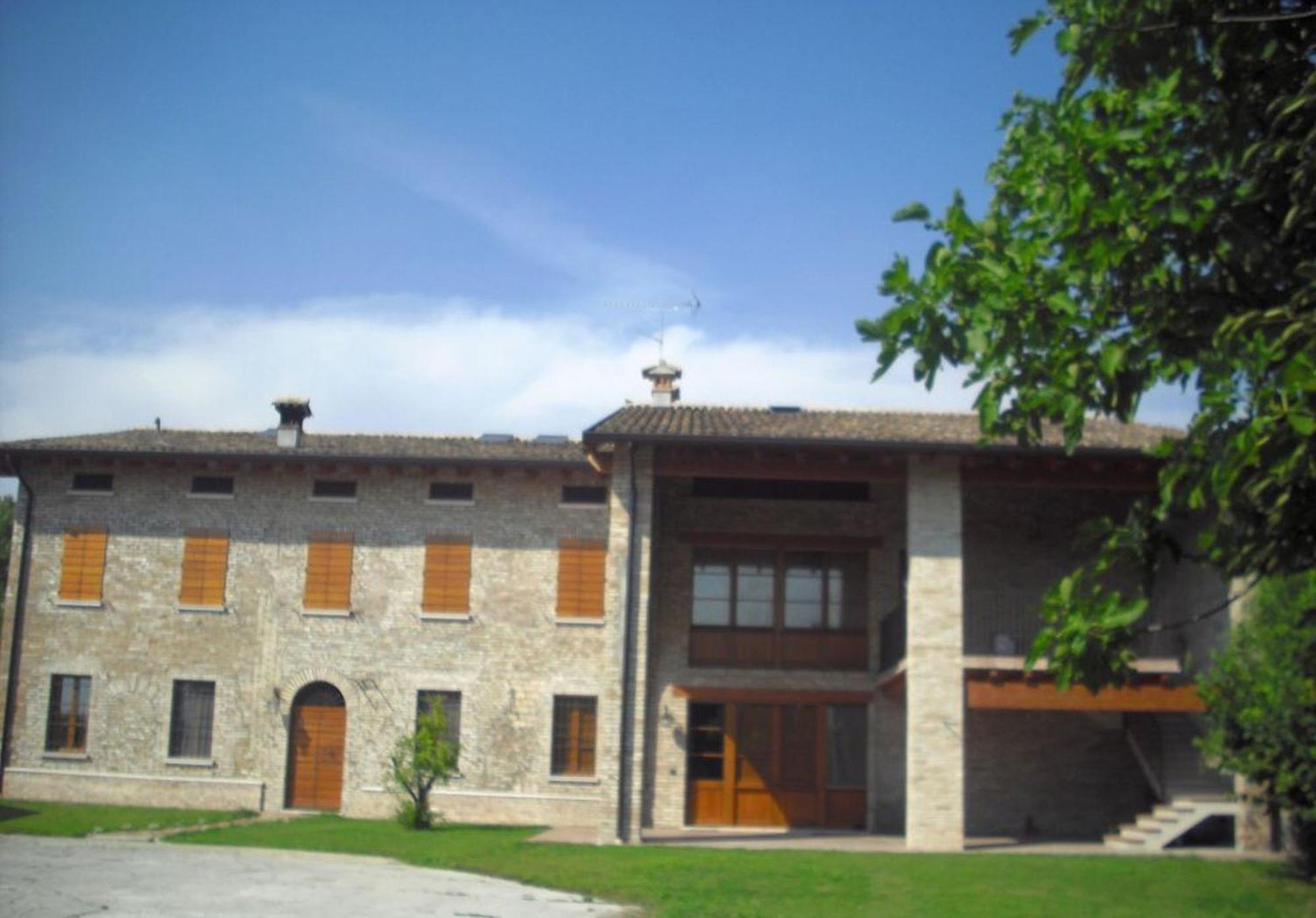 La Garzaga Turismo Rurale Ceresara Exteriör bild